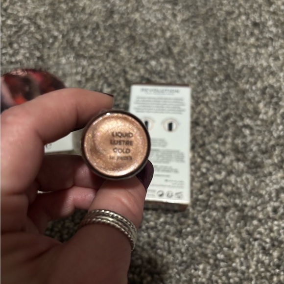 Revolution Makeup Set: Gold, Yellow, and Brown - Picture 8 of 8